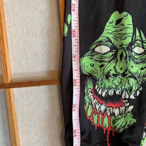 Hot Topic Zombie Print Leggings - Picture 6 of 11
